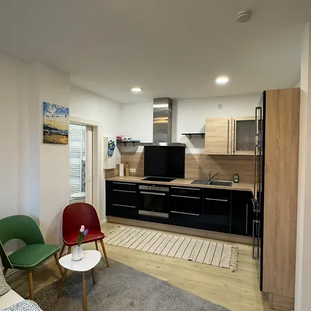 Near Holstentor Modern Apartment Near The Center With Wifi Lubeck Exterior photo