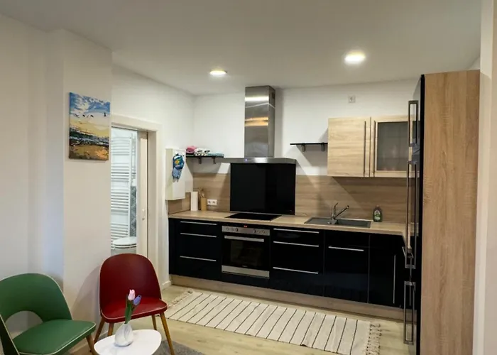Near Holstentor Modern Apartment Near The Center With Wifi
