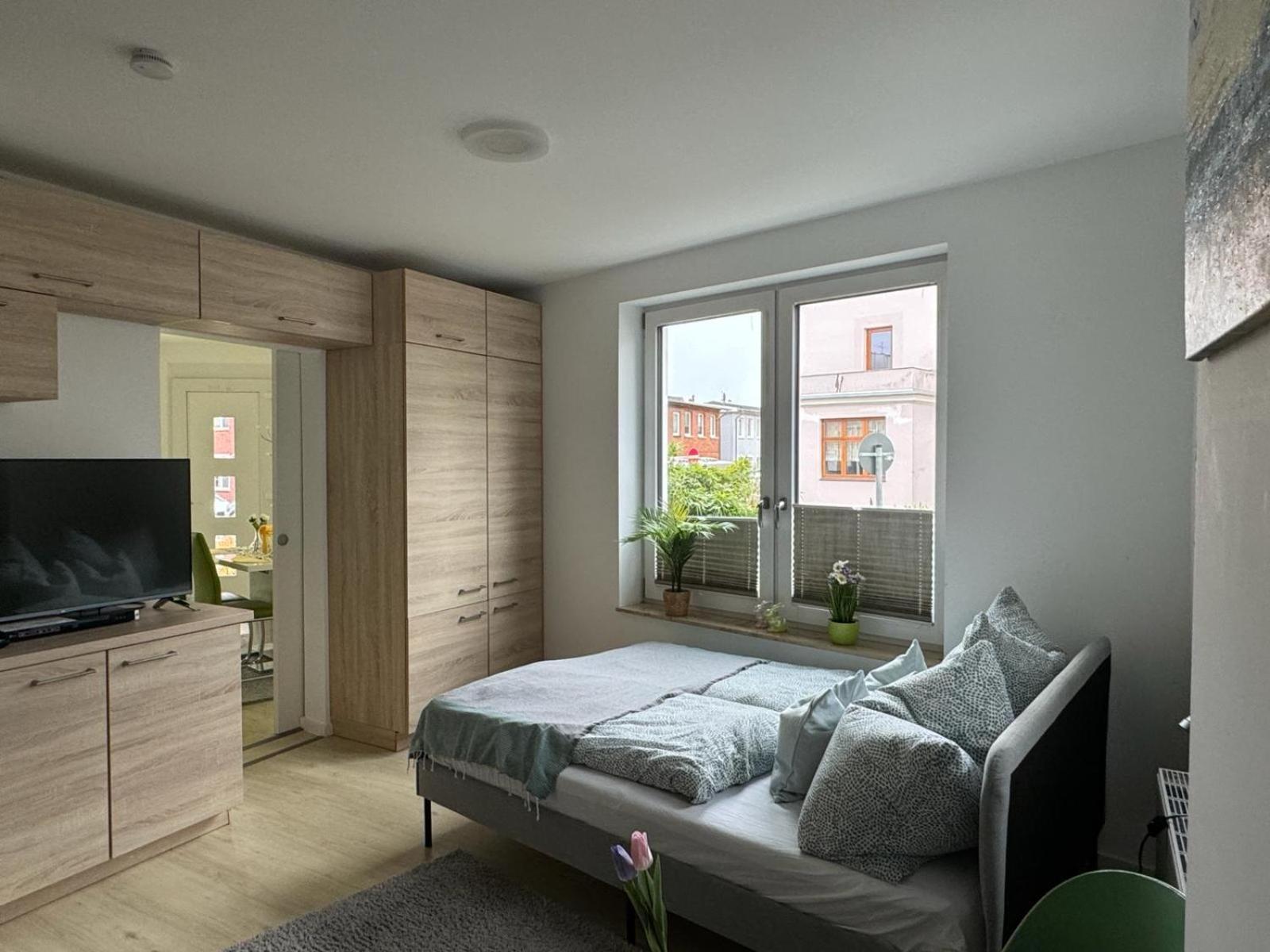 Apartment Near Holstentor Modern Near The Center With Wifi